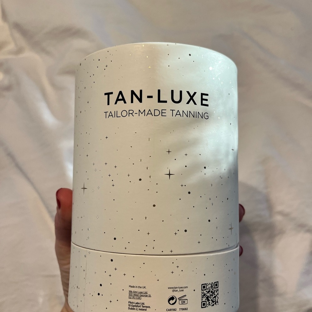 Tan Luxe face drops and heatless curls set.